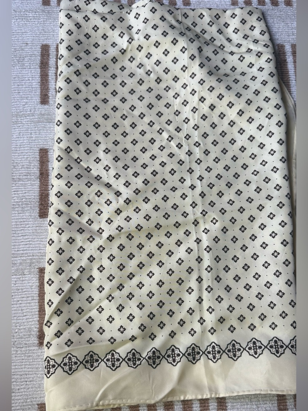 EAVES SCARF - Picture 5 of 6